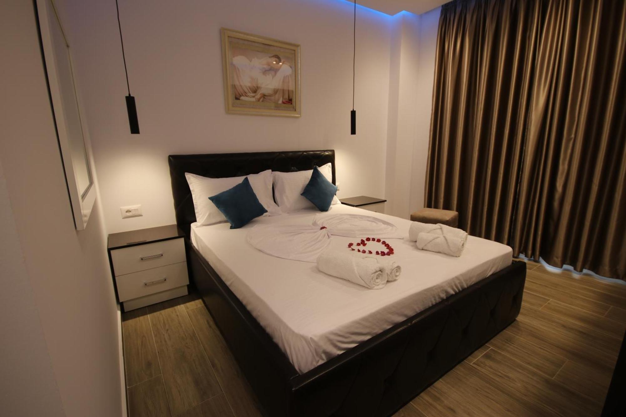 Klea Rooms Himare Exterior photo